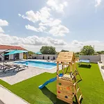 别墅 Zeleni Gaj Zadarvillas *