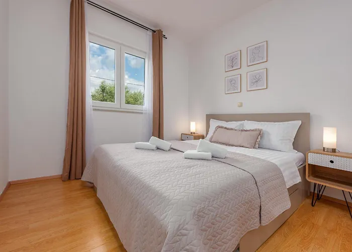 Zeleni Gaj Zadarvillas * Donje Rastane