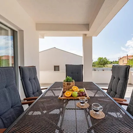 Zeleni Gaj Zadarvillas فيلة