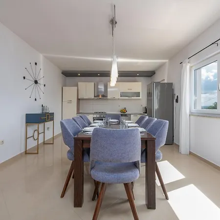 Zeleni Gaj Zadarvillas فيلة Donje Rastane