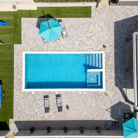 Zeleni Gaj Zadarvillas * Donje Rastane