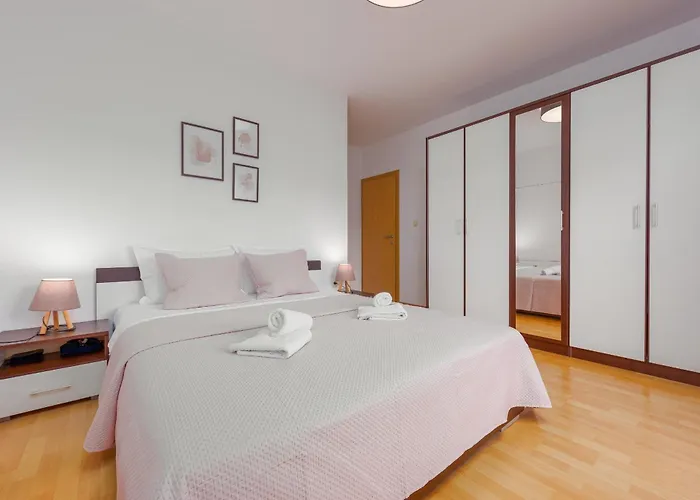Zeleni Gaj Zadarvillas 빌라 *