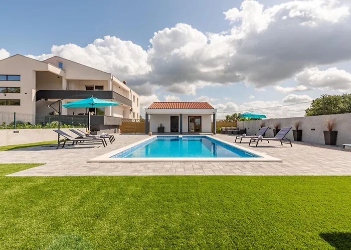 빌라 Zeleni Gaj Zadarvillas *